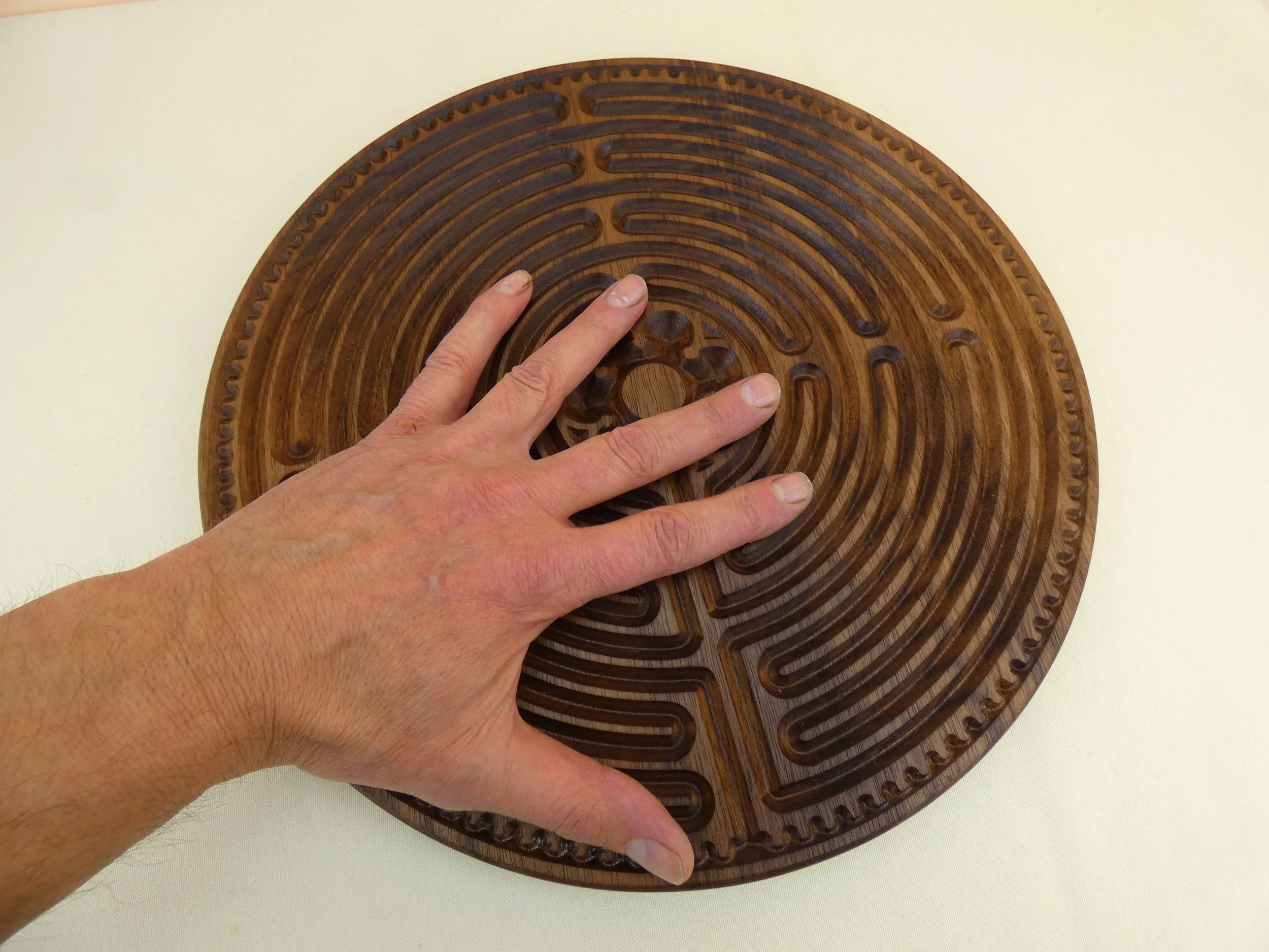 Chartres 11 Circuit X Large Round Walnut Wooden Meditation Finger